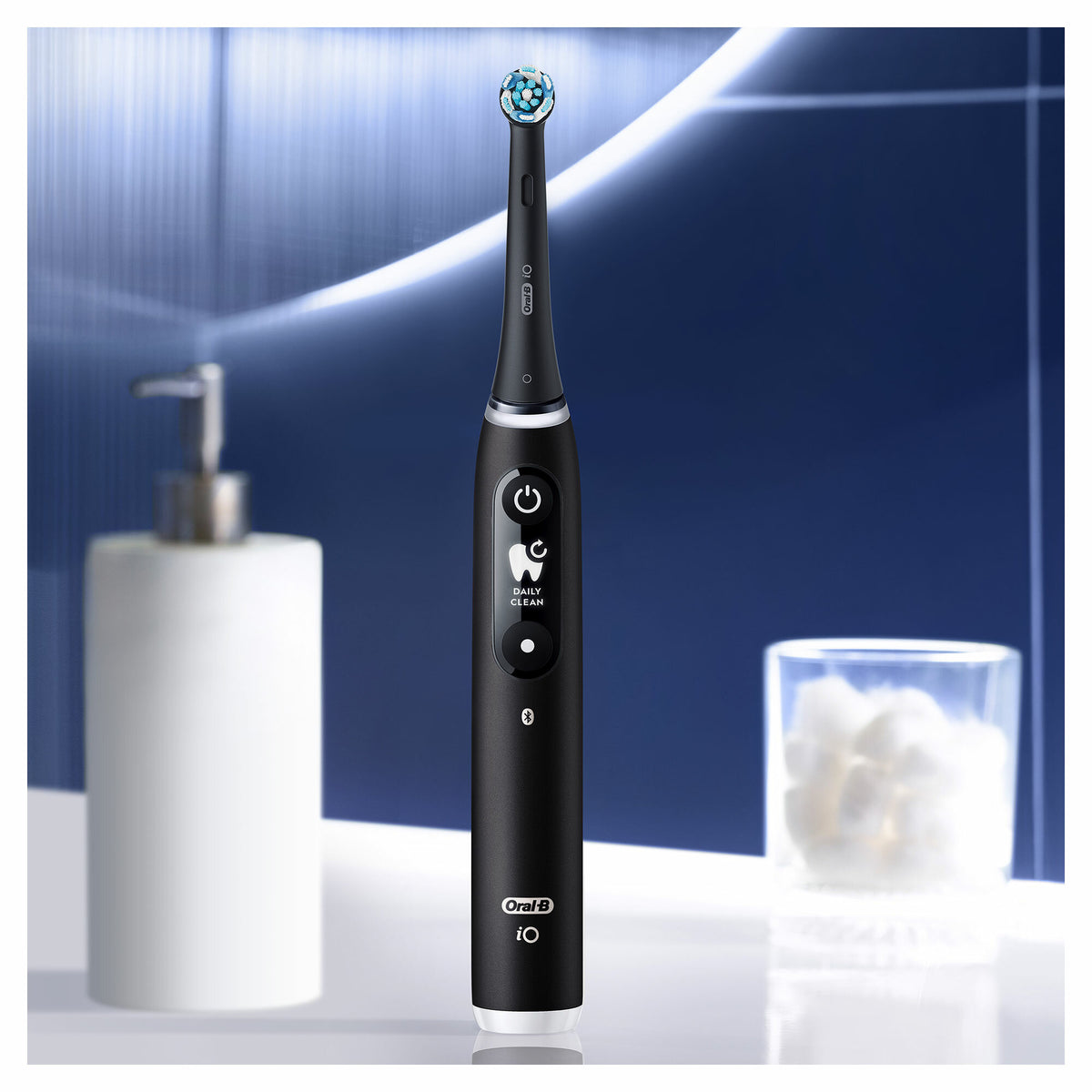 Oral-B iO6 spazzolino elettrico ricaricabile colore nero con custodia da viaggio-36
