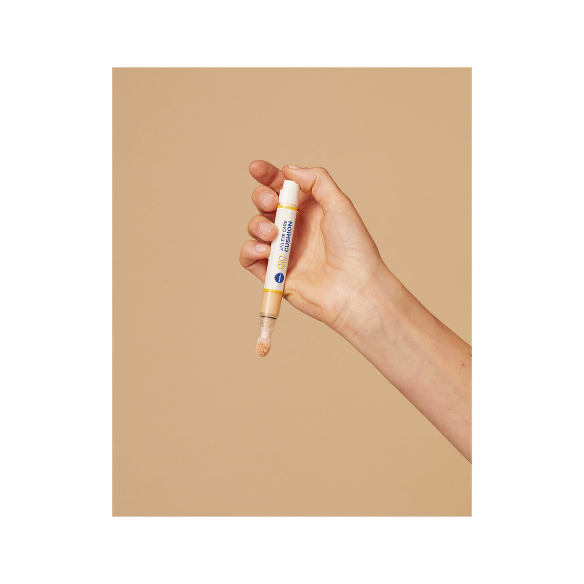 Nivea Q10 Power 3in1 Eye Care Cushion 01 Light 4 ml Crema Contorno Occhi Colorata E Idratante-9