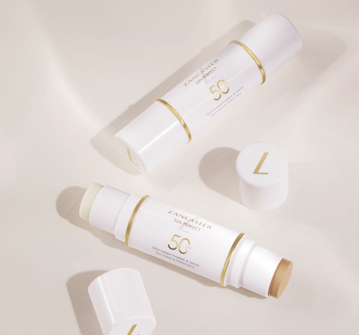Lancaster Sun Perfect Youth Protection Sun Clear & Tinted Stick Viso SPF50-3